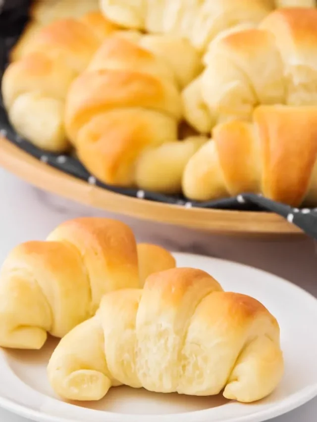 Homemade Crescent Rolls That Are Flaky